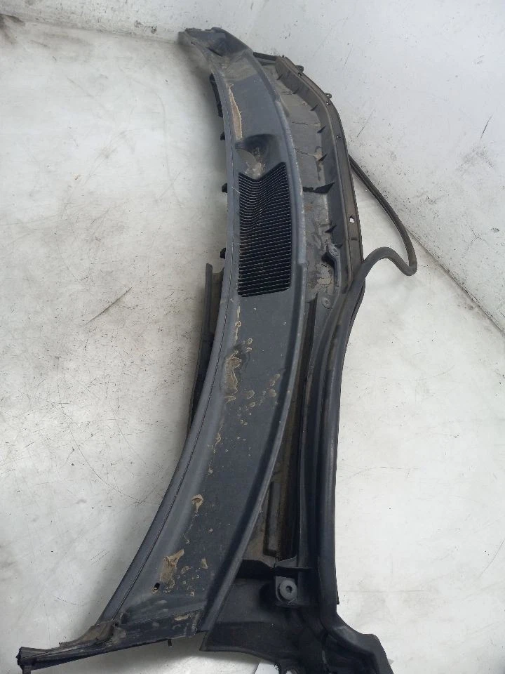 2006 LEXUS IS350 3.5L COWL VENT PANEL - Image 2 of 4