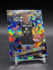 2025 Panini Prizm #139 Hailey Van Lith RC Variation Cracked Ice Chicago Sky
