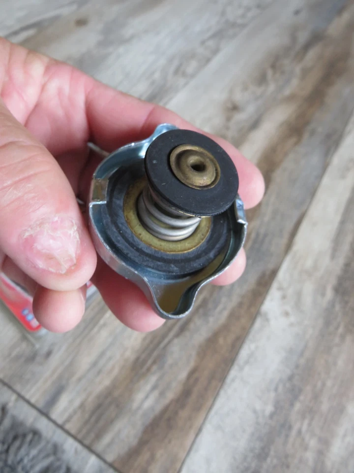 Tapa radiador CV4 CV715-31MK KTM HUSABERG FE HUSQVARNA SM OM28 Foto 2 de 3