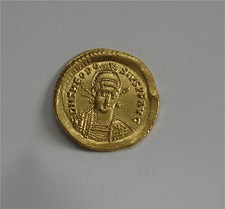 GOLD SOLIDUS ROMAN COIN THEODOSIUS II  402 - 450 AD SUPERB LUSTER DETAIL AU+