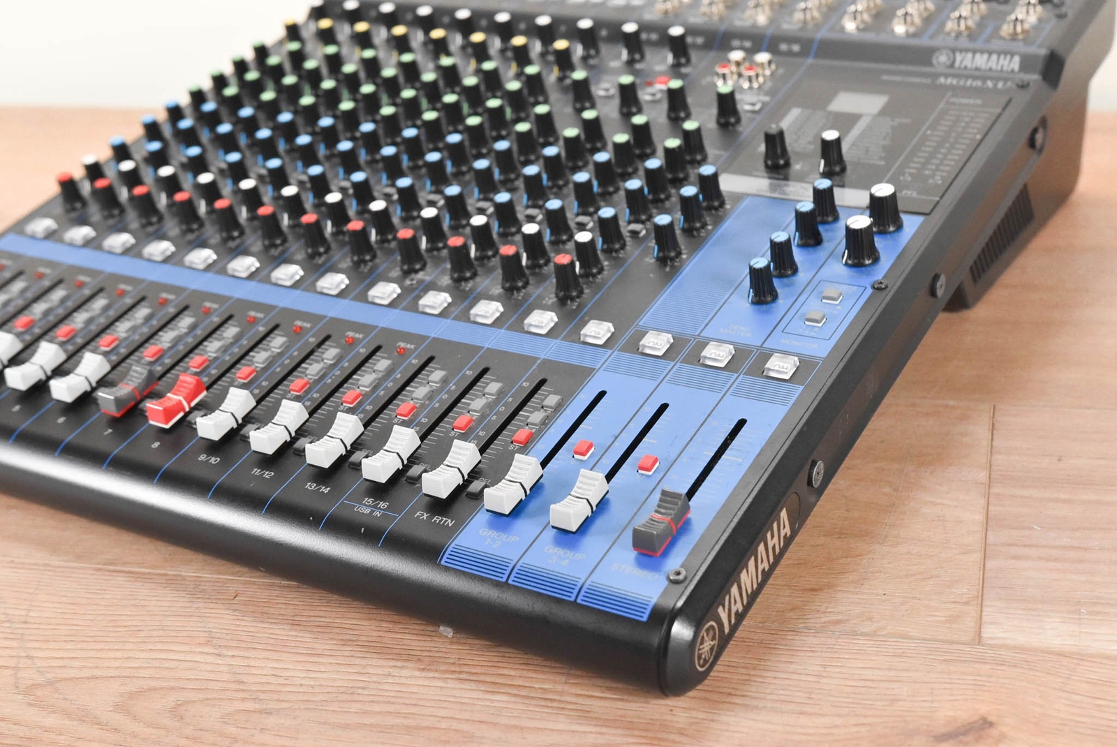 Yamaha MG16XU 16Channel Mixer with USB and Effects (church owned) CG000W9 eBay