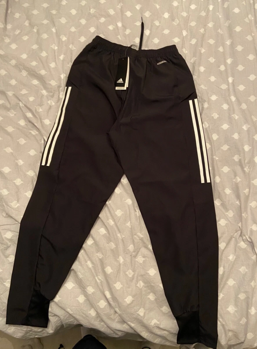 jogging adidas homme olympique lyonnais, taille S, neuf avec étiquette