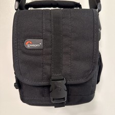 Lowepro Adventura 120 Small Point & Shoot Cam...