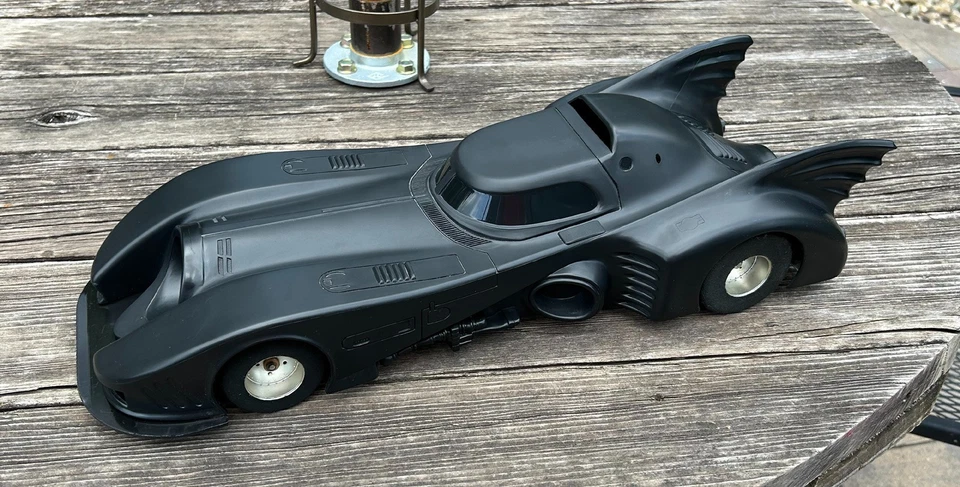 1989 Richman’s Toys RC Batmobile 1/10 Scale Electric Car – Vintage Batman Model - Image 2 of 4