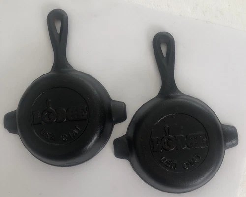 Vintage 2 Lodge Cast Iron Pan Mini Ash Tray Spoon Rest 01AT 3 1/2"