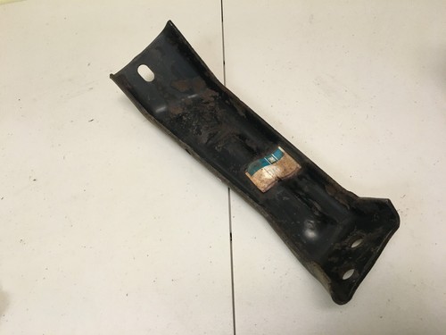 GM NOS 1981-87 Chevy GMC Truck Stepside Rear Bumper Outer Bracket LH 6274027