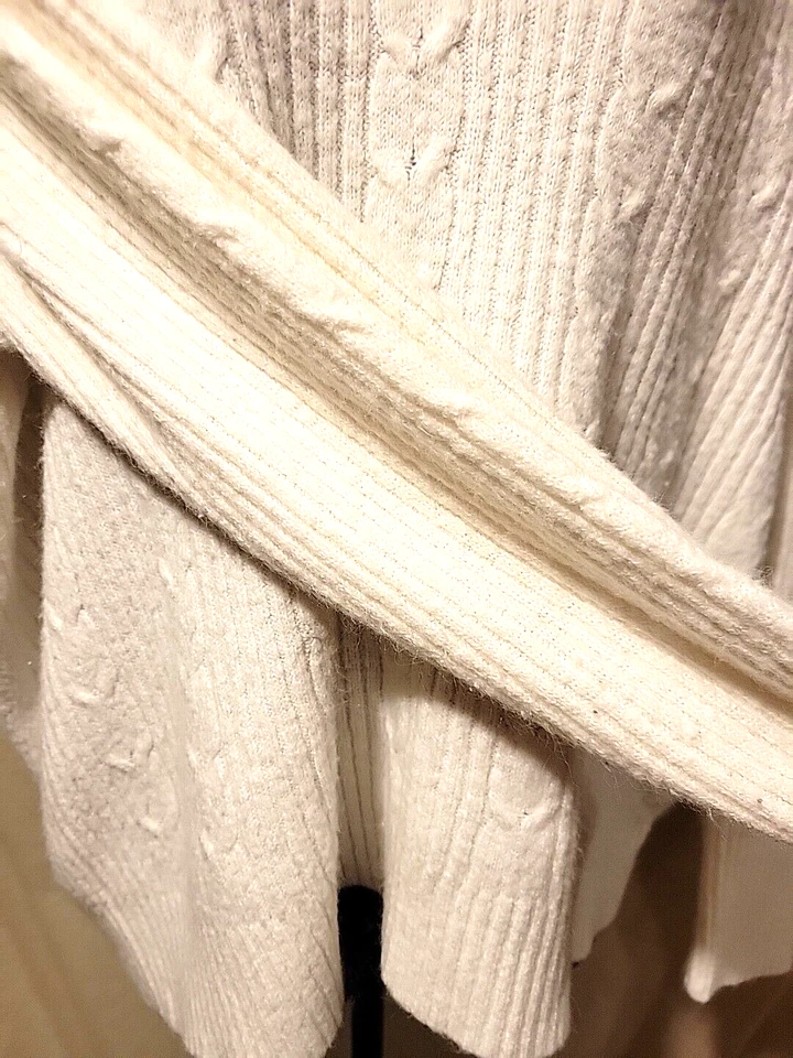 Suéter Daisy Fuentes Capucha Cuello en V Marfil Acanalado Vacaciones Talla XL Foto 4 de 4