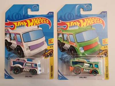 Hot Wheels 2020 Fast Foodie 3/5 CHILL MILL  18/250  Lot of 2 White & Green