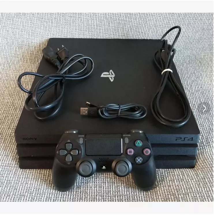 PS4 pro 本体 1TB SONY CUH-7000B-