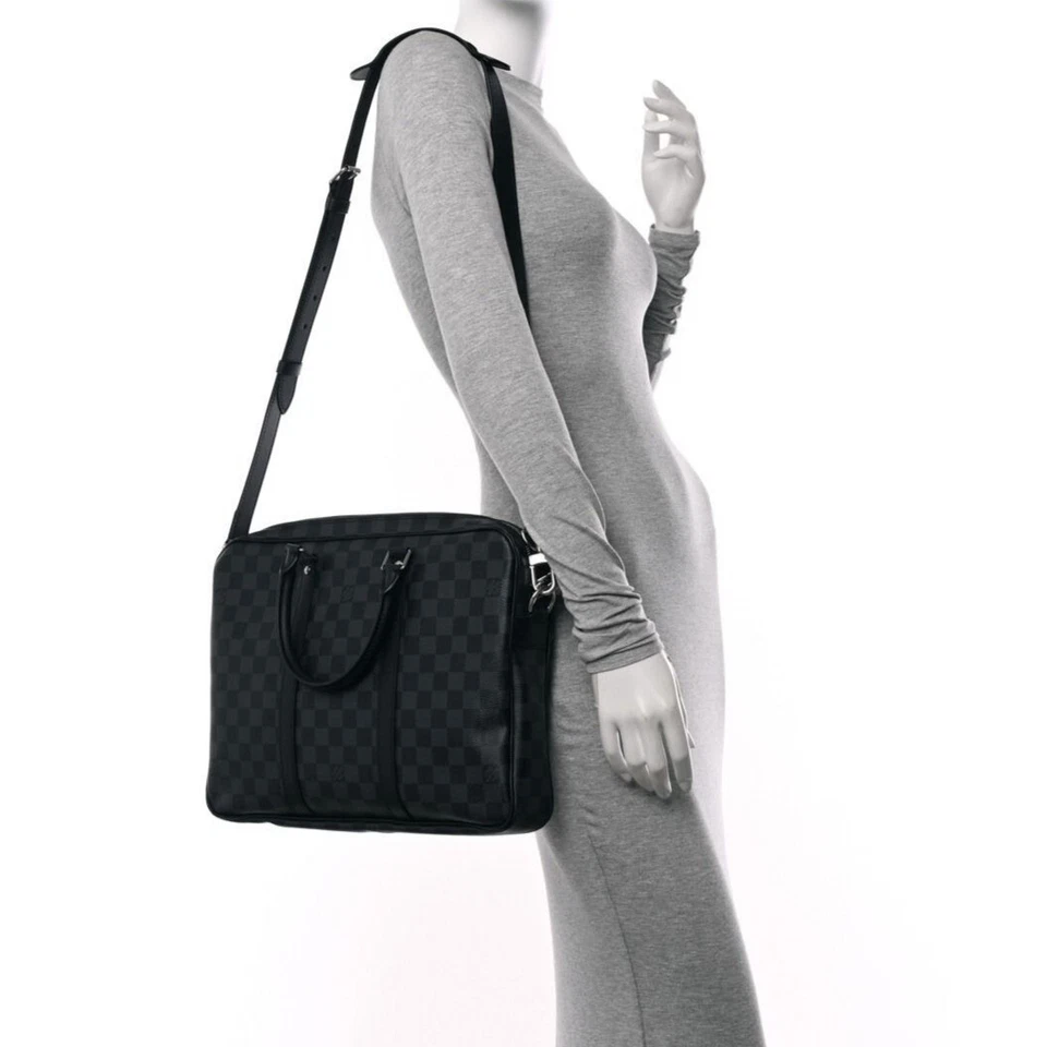 Bolso Louis Vuitton Damier Graphite Porto Document Voyage PM negro para hombre Foto 2 de 4