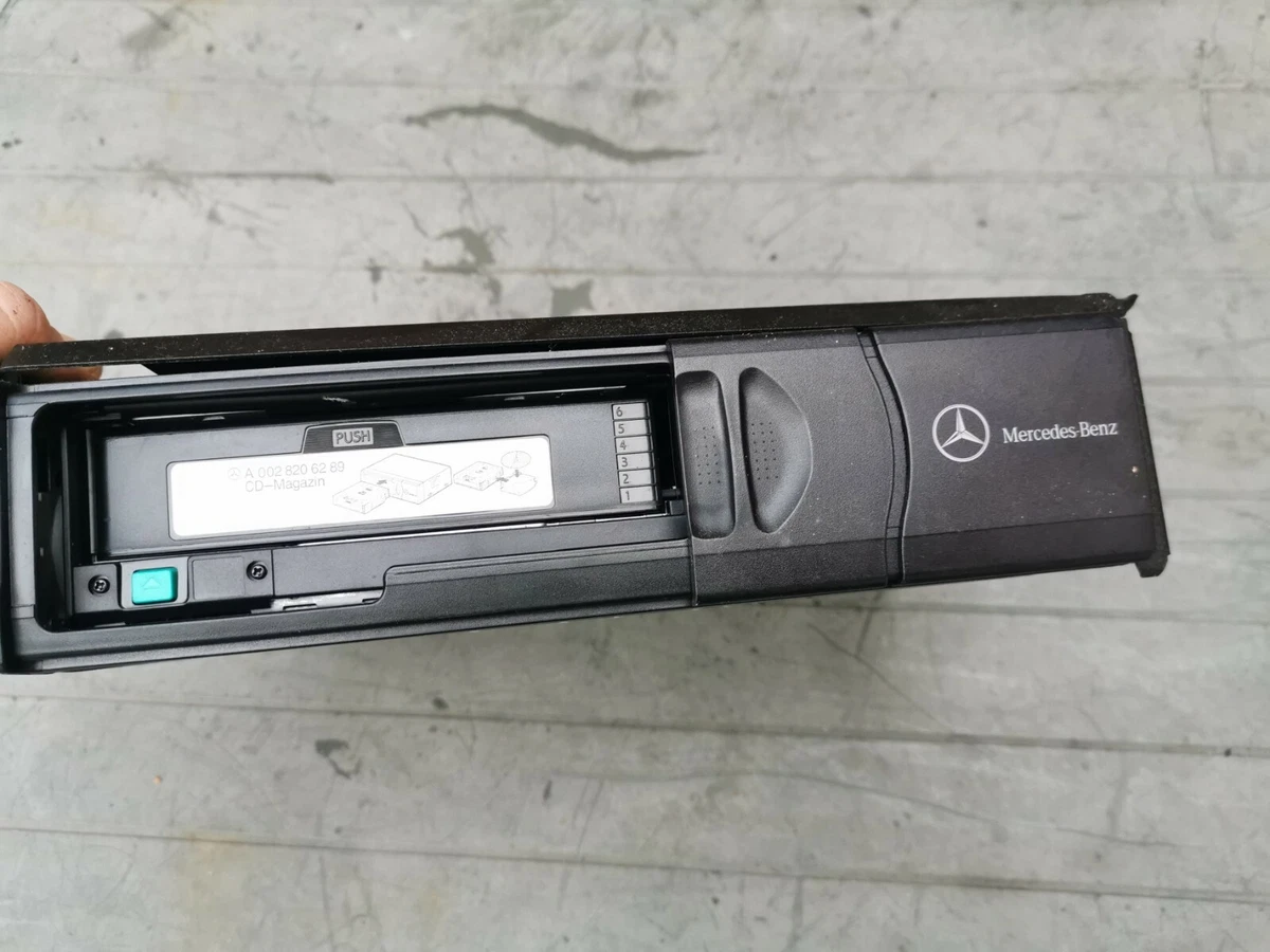 ORIGINAL MERCEDES CD CHANGER FIBRE OPTIC, 6 DISC CHANGER MC 3520 