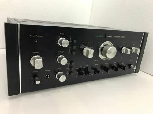 Amplificadores y pre-amplificadores Sansui
