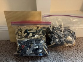 Lego Modular Set 10211: The Grand Emporium *READ DESC*