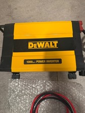 DEWALT DXAEPI1000 Power Inverter 1000W Car Converter
