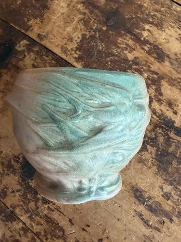1930 McCoy Art Pottery Swallows In Flight Jardiniere Matte Earth Tones 7" x 7”