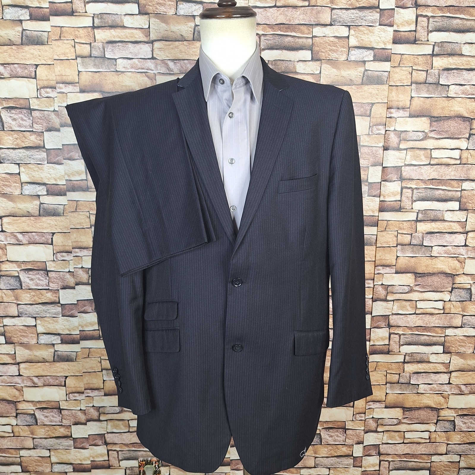 Bachrach Suit 2 Piece Mens 44L 38X34 Dark Navy Stripe Doube Vented Wool