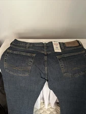 Levi Strauss Signature Men's 34x30 Straight Fit Bootcut Jeans DARK WASH BLUE  