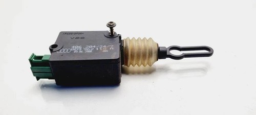 AUDI A4 Avant 8D5, B5 Zentralverriegelungsmotor 09062000 8D9962115A 31083292