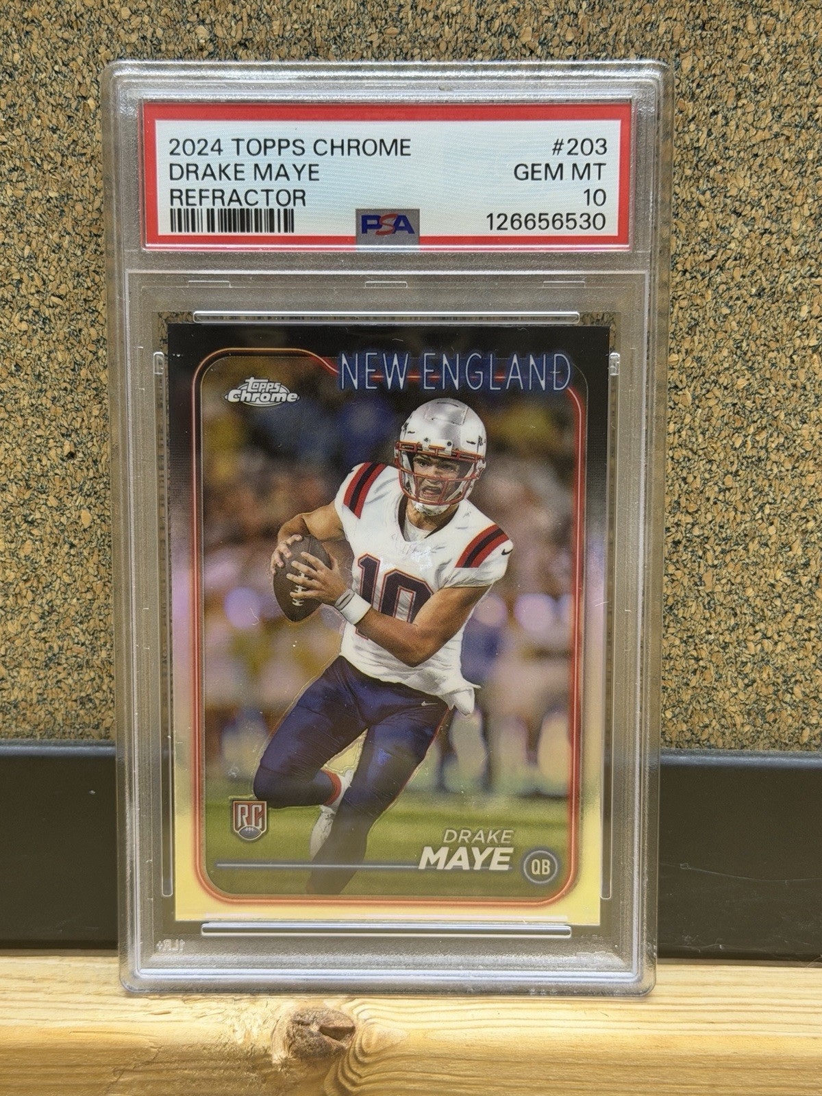 138751105 Drake Maye 2024 Topps Chrome #203 Refractor Rookie RC PSA 10