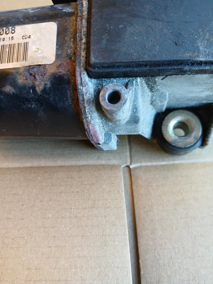 1998-2004 Chevrolet S10/ GMC S15 Windshield Wiper Motor 15036008 Oem Used - Image 4 of 4