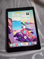 Apple iPad (5th Gen) A1823 32 GB, Wi-Fi  9.7 ...
