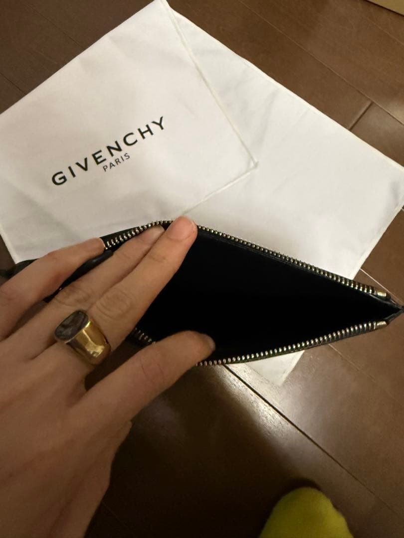 GIVENCHY black clutch bag thumbnail 4