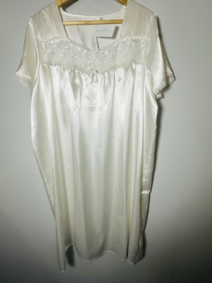 Flüssigsatin Kaftan Nachthemd Gr. 24/26 glänzend lang creme