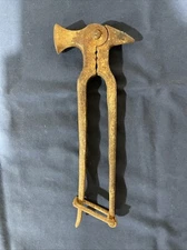 FARMER'S EVER READY FENCING TOOL ANTIQUE PLIERS COMBINATION HAMMER