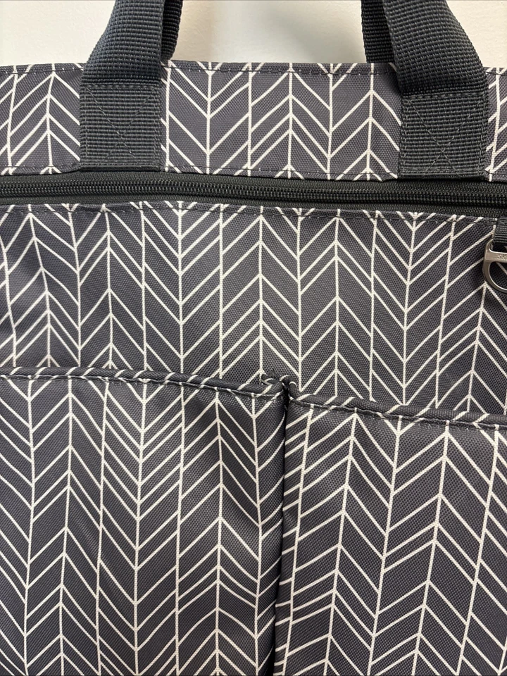 Skip Hop Gray Diaper Bag Tote New 14x14x4 - Image 2 of 4