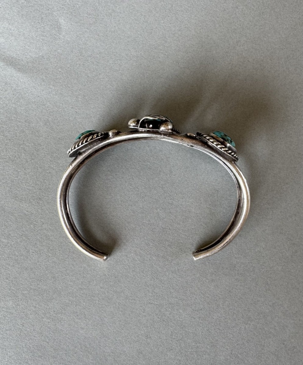 Old Pawn Navajo Sterling Silver And Turquoise Bracelet View 4