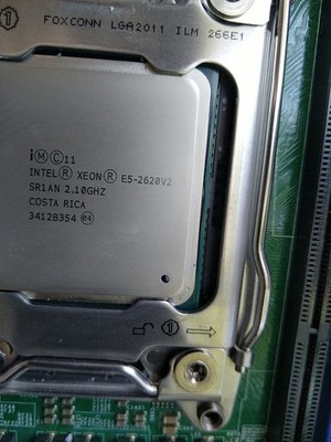  Supermicro Dual LGA2011 Server | 2x Intel Xeon E5-2620 v2 | 4x GbE LAN | LSI RA