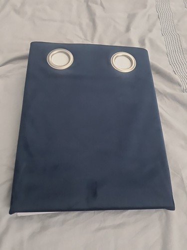 Dunelm Moderner Thermo Ösen Türvorhang 46x86 in Marineblau Velours - Bild 12 von 12