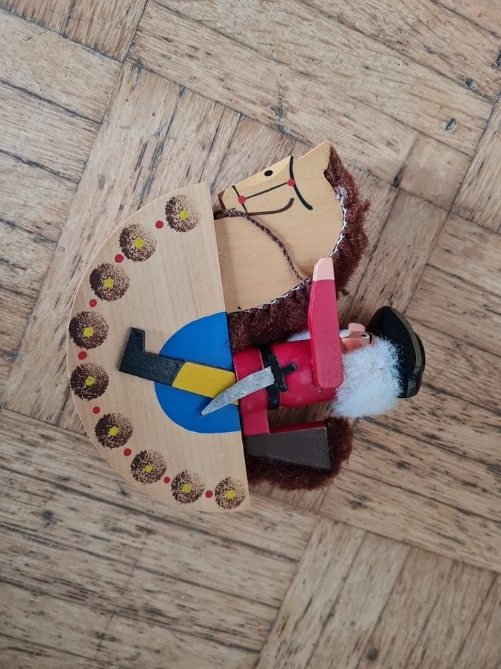 Nussknacker Auf Schaukelpferd Echt Erzgebirge Made In Germany
