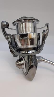 Spinning Reel Daiwa 22 Exist Pc Lt3000-Xh 00061102 Spinning