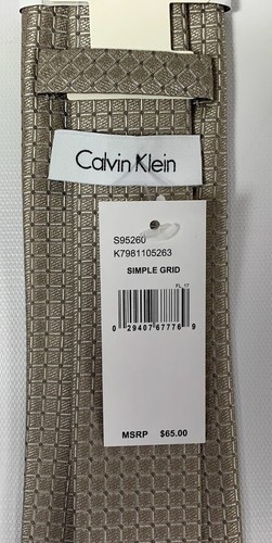 Corbata de cuello Calvin Klein simple rejilla beige tostado 100 % seda geométrica precio de venta sugerido por el fabricante 65 USD - Imagen 3 de 4