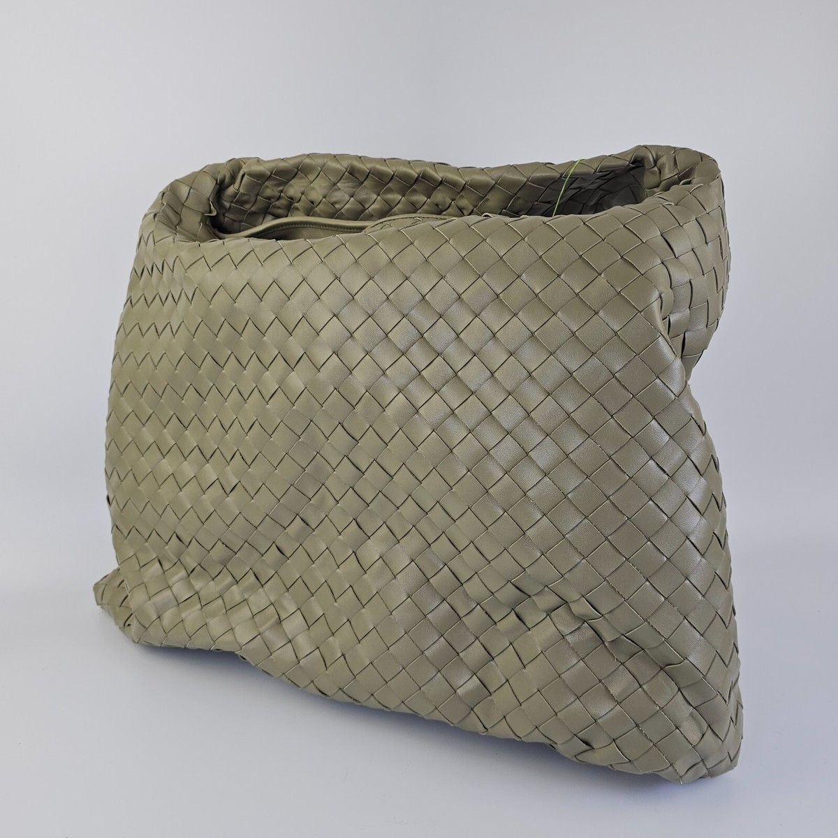 ★BOTTEGA VENETA★ Small Hop Shoulder Bag Travertine 796262V BOTTEGA VENETA Hop Large $5400 Travertine Leather Shoulder