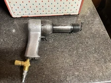 Chicago Pneumatic CP717 Zip Gun Pre-Owned WORKS GREAT