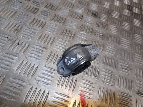 Audi A4 S4 B9 2017 Halterung Stabilisator vorne 4D0411336G Benzin 185kW ATV14559