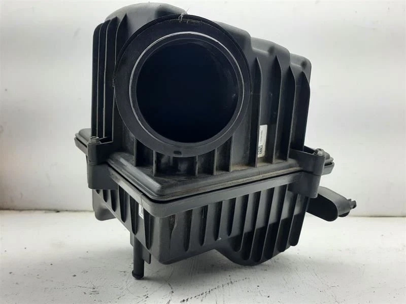 2020-2022 Jeep Compass Air Cleaner 68350283AB - Image 2 of 4