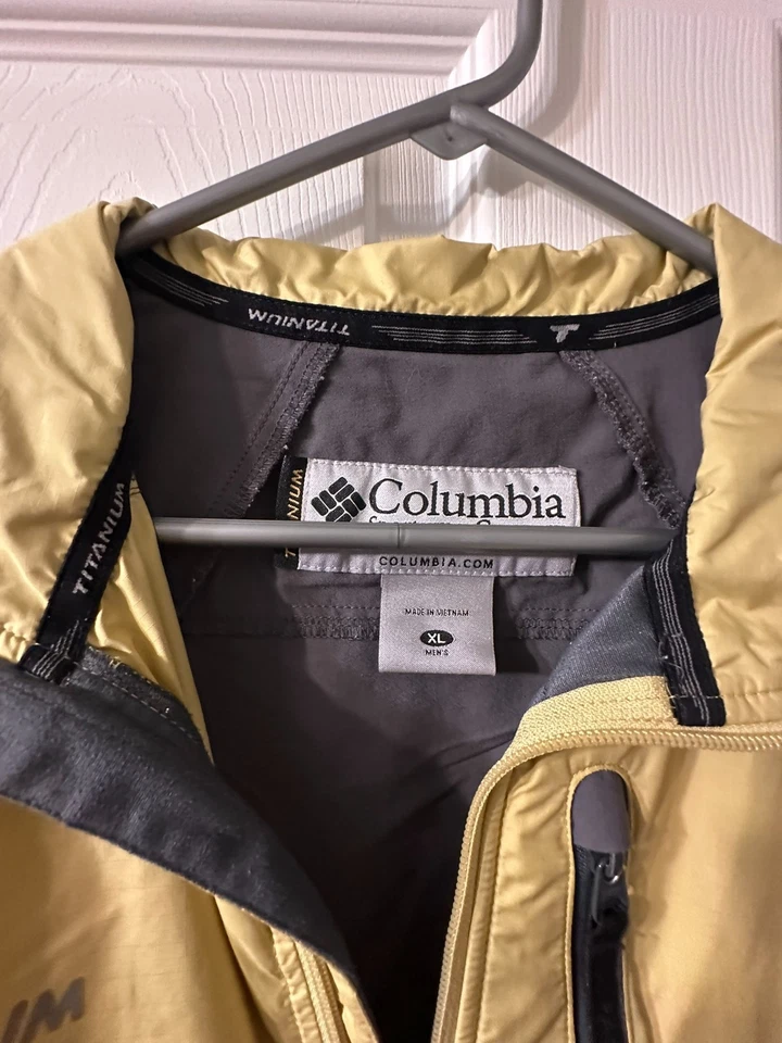 Columbia Titanium Interchange Vest Black/Yellow Full Zip, Mens XL - Image 2 of 3