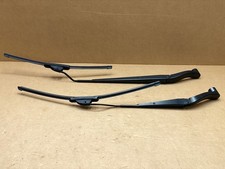 2021-2023 BUICK ENVISION FRONT WINDSHIELD WIPER ARM SET OEM LOT785