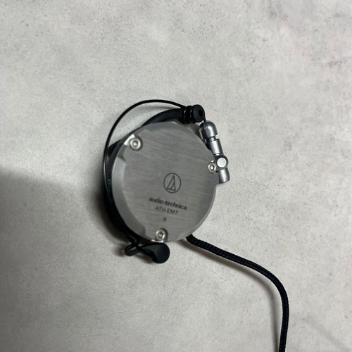 Audio-Technica ATH-EM7 Not "X" Model Persona 3 Protagonist Earphone Rare!! - Afbeelding 4 van 11
