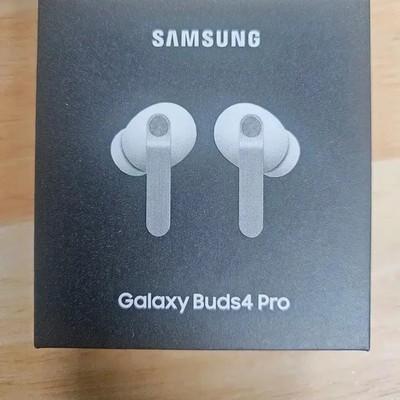 Samsung Galaxy Buds4 Pro Wreless Earbuds w ANC & AI Language Interpreter WHITE