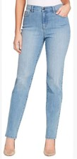 Gloria Vanderbilt Amanda Jeans Womens Size 18 Average light Blue Denim NWT. C14