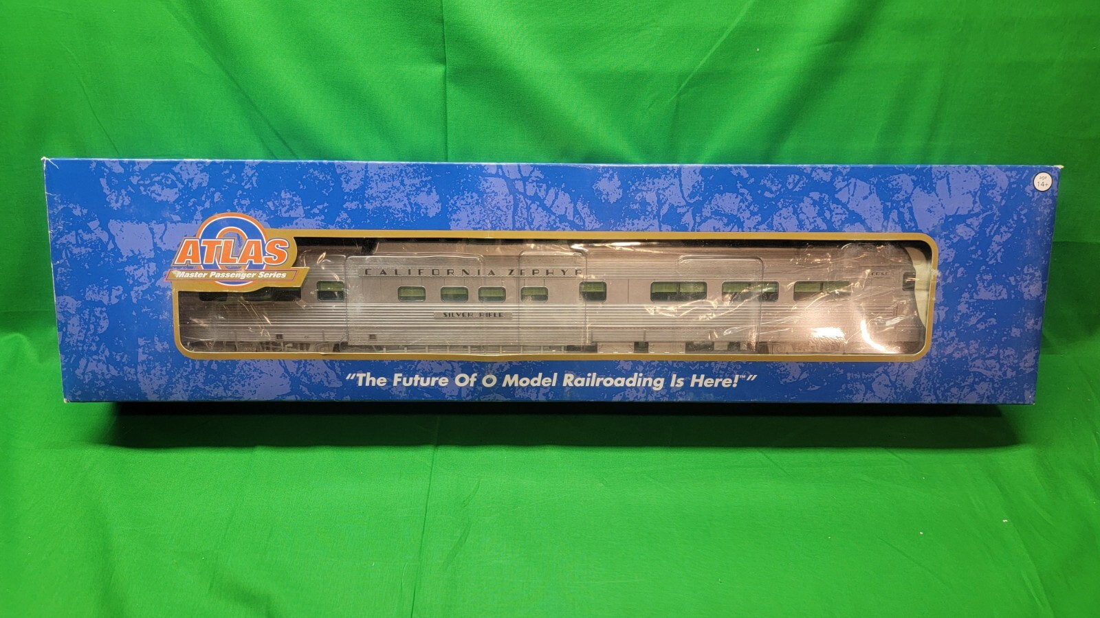 Atlas O California Zephyr CB&Q Silver Rifle Dome Car w/conductors