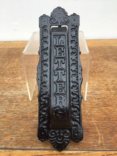 ANTIQUE CAST IRON DOOR KNOCKER LETTER BOX BY W.CROSS & SON 19thC - Picture 1 of 12