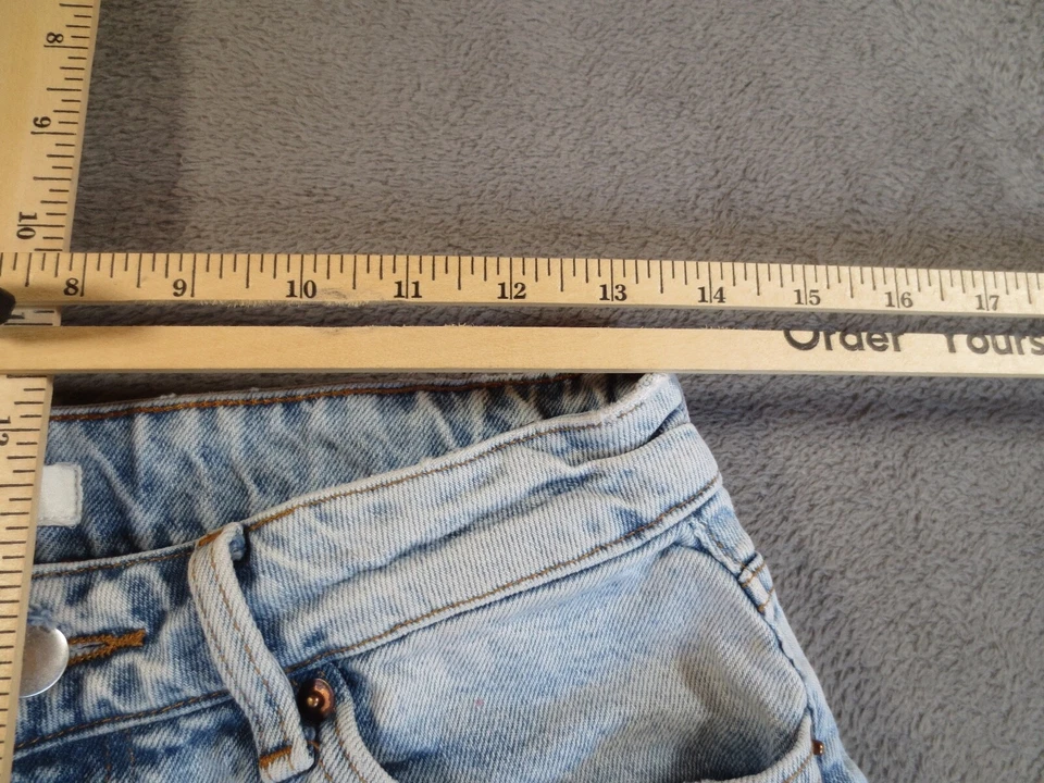 Pantalones Cortos H&M Para Mujer 8 Desteñidos Azul Claro Lavado con Ácido Corte Dobladillo Crudo 27" Foto 2 de 4