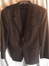 Men's Ralph Lauren 100 wool herringbone sport coat 50-c. Pre owned see photos.