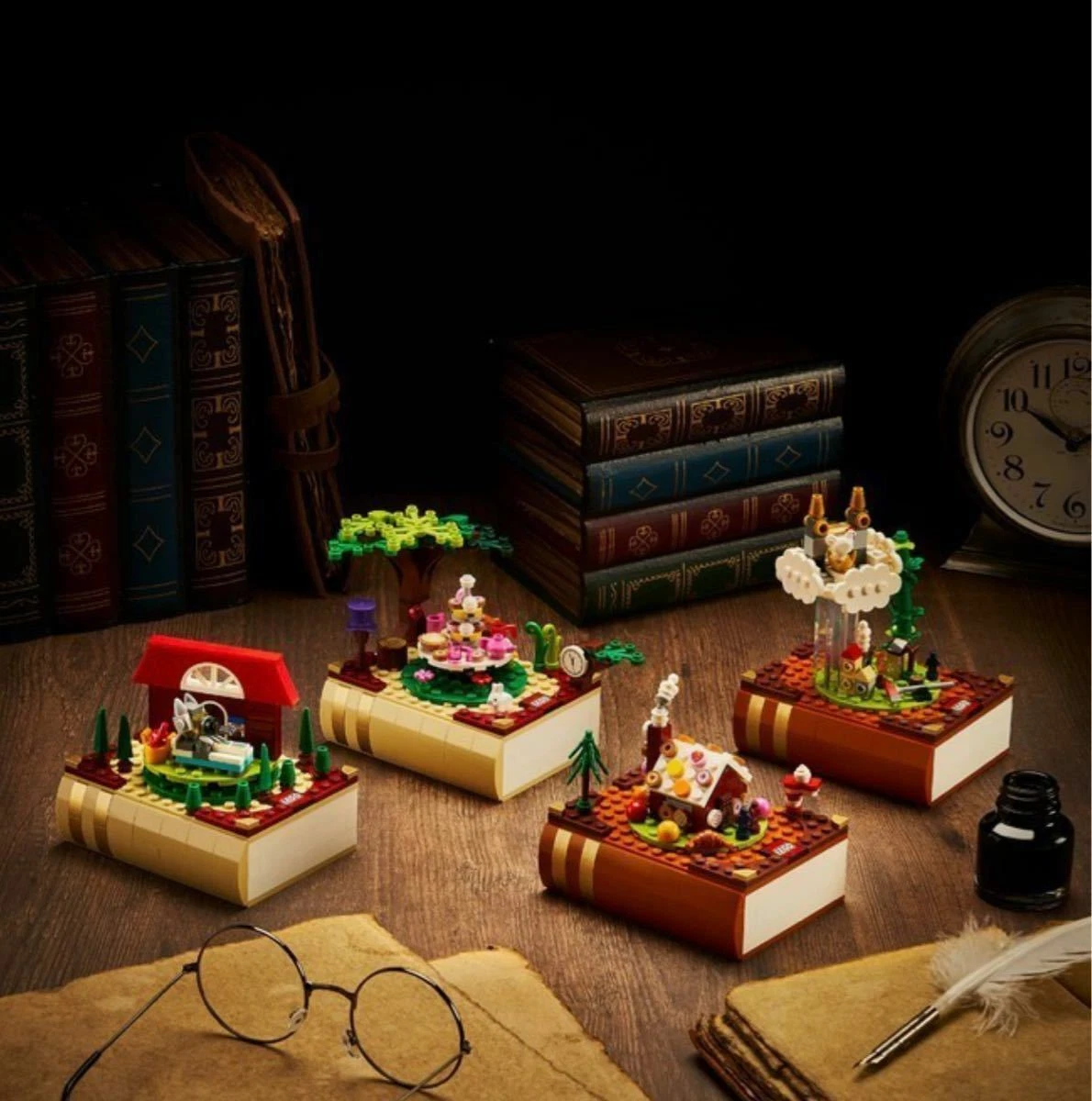 Bricktober Fairy Tale Set 4/4 - Alice's Adventure in Wonderland