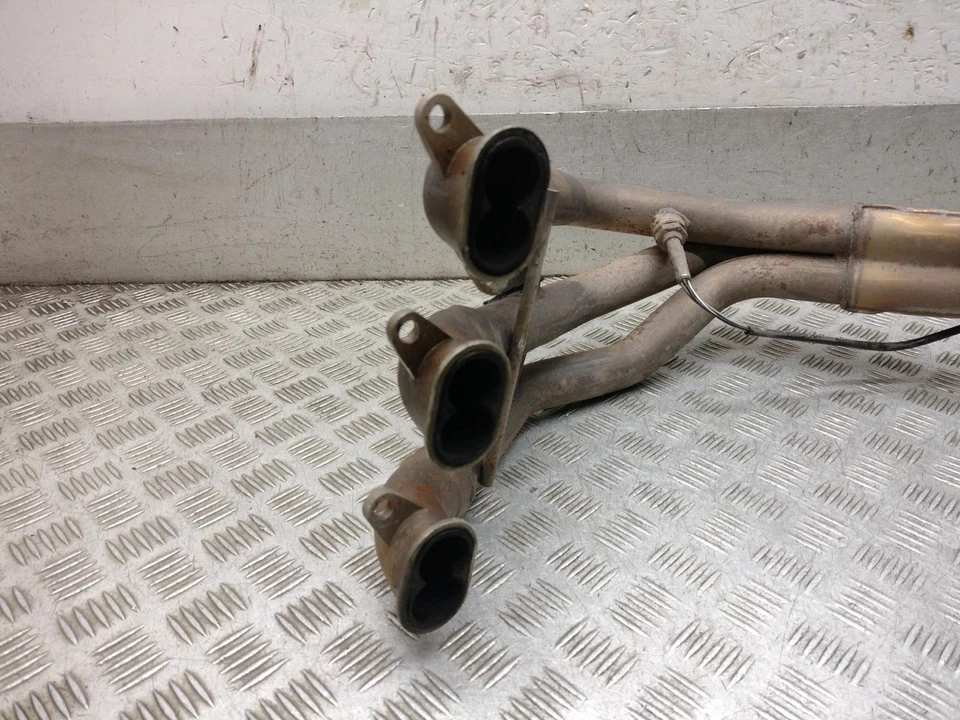 Triumph Sprint ST 955I 2004 tubos de escape Foto 2 de 4